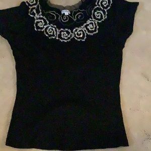 Women’s cotton top.